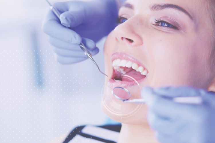cs-brasseler-teeth-close-up-dentist_750x500